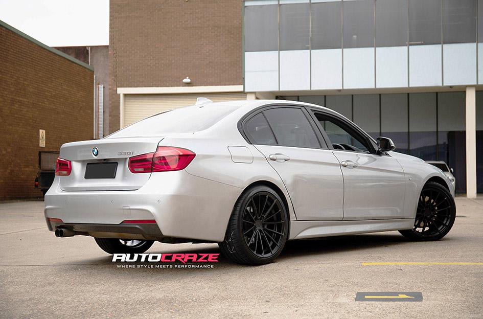 BMW 3 SERIES F105 MATTE BLACK