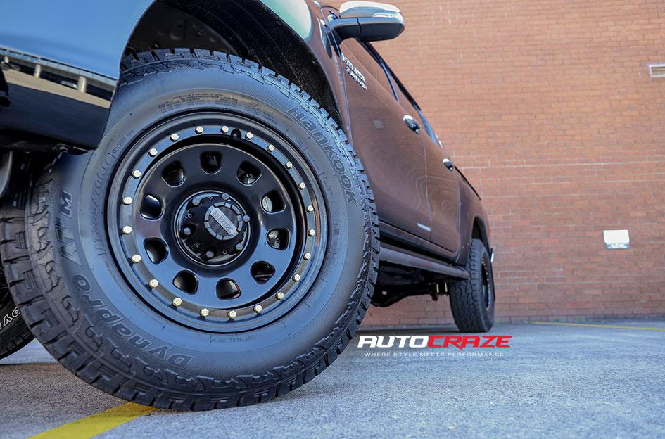 TOYOTA HILUX N80 4WD D LOCKER BLACK