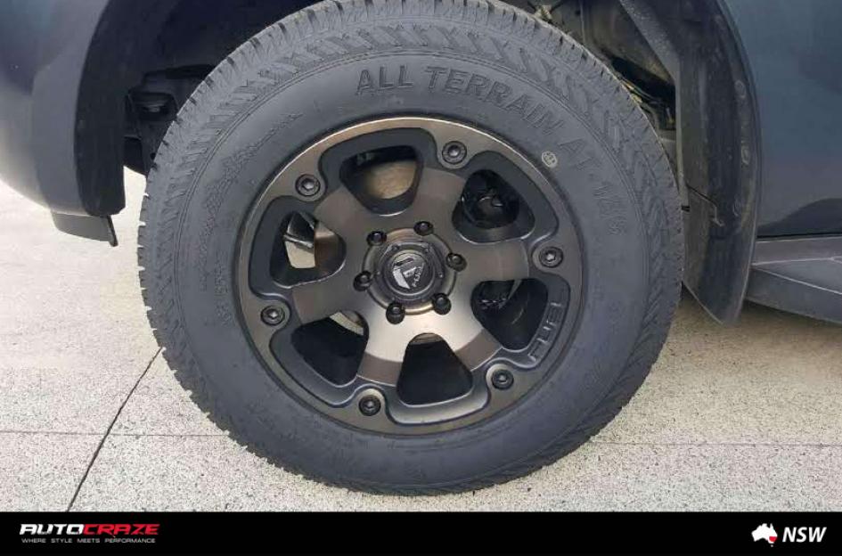 FORD RANGER BEAST BLACK MACHINED WITH DARK TINT