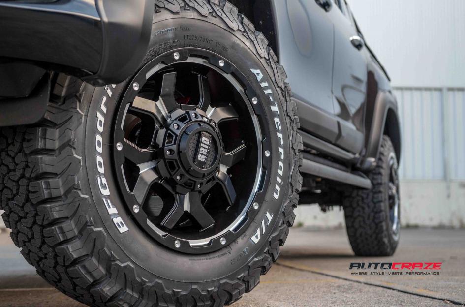 TOYOTA HILUX N80 4WD GD07 MATTE BLACK MILLED
