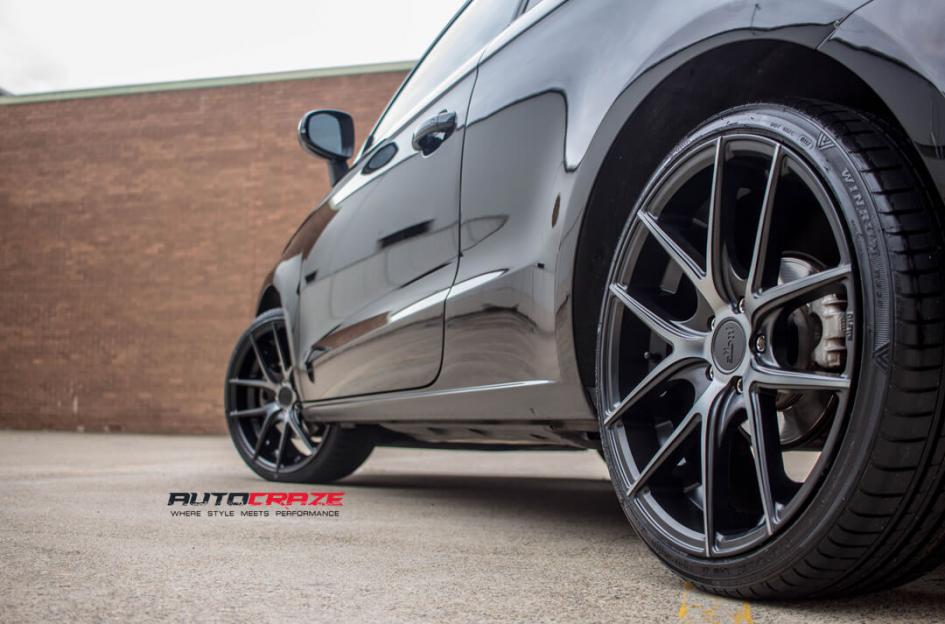 AUDI-A1-TARGA-BLACK---MACHINED-WITH-DOUBLE-DARK-TINT