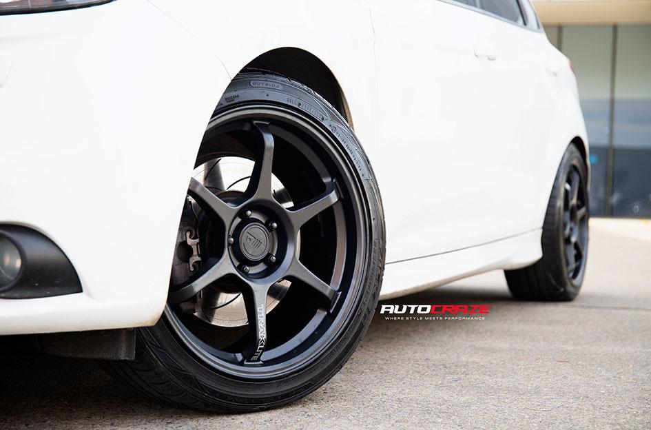 FORD FOCUS  5 STUD  MR145 TRAKLITE SATIN BLACK