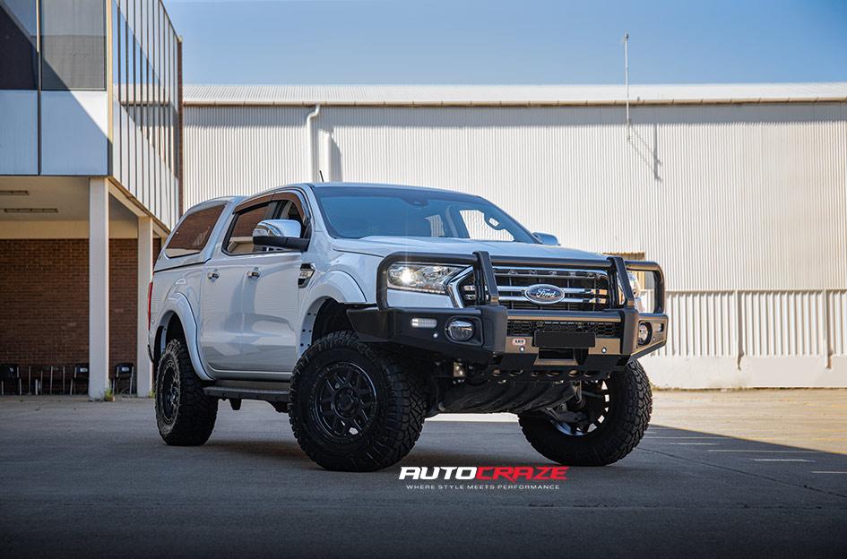 FORD RANGER KM544 MESA SATIN BLACK GLOSS BLACK LIP