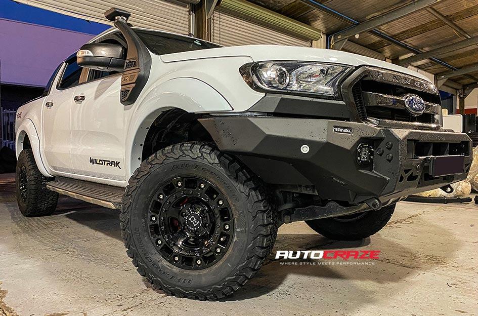FORD RANGER CINCO GLOSS BLACK W STAINLESS BOLTS