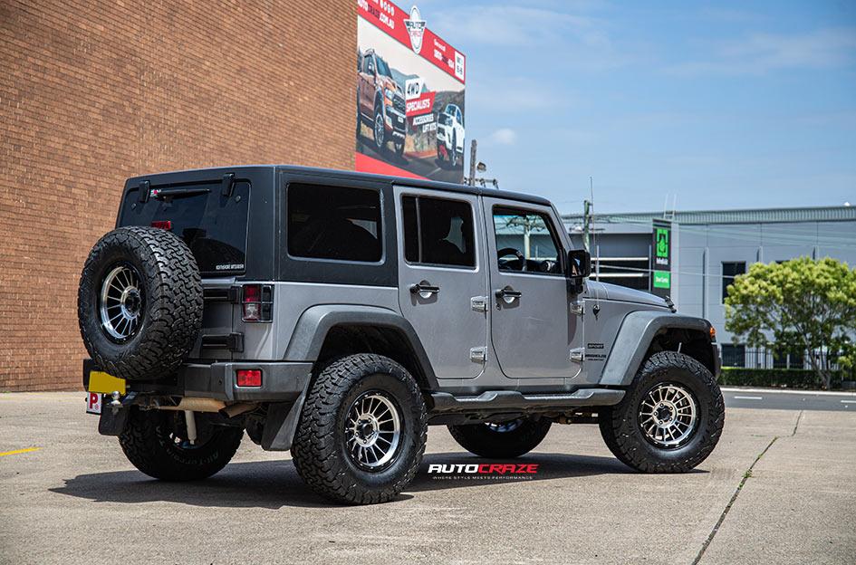 JEEP WRANGLER IMPACT KM542 SATIN BLACK MACHINED FACE