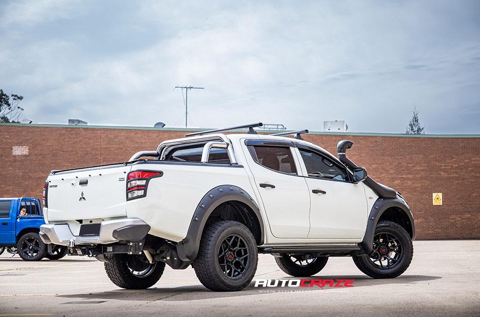MITSUBISHI TRITON SABBATH MATTE BLACK