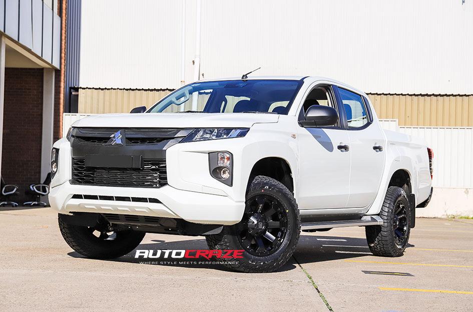 MITSUBISHI TRITON AMBUSH MATTE BLACK