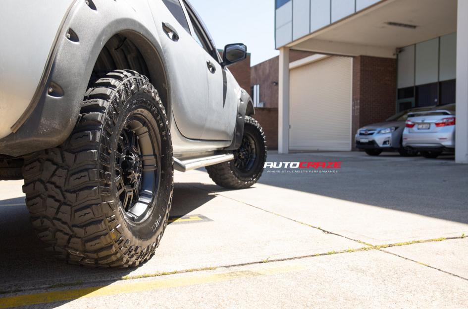 MITSUBISHI TRITON RAMBO SATIN BLACK