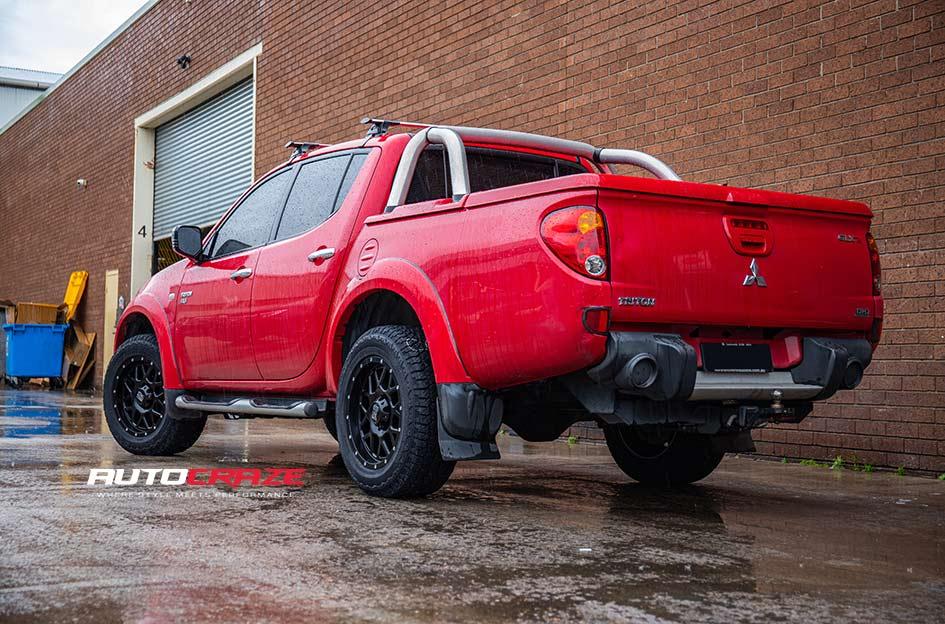MITSUBISHI TRITON GRENADE SATIN BLACK