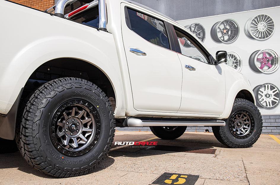 NISSAN NAVARA COVERT MATTE ANTHRACITE BLACK RING