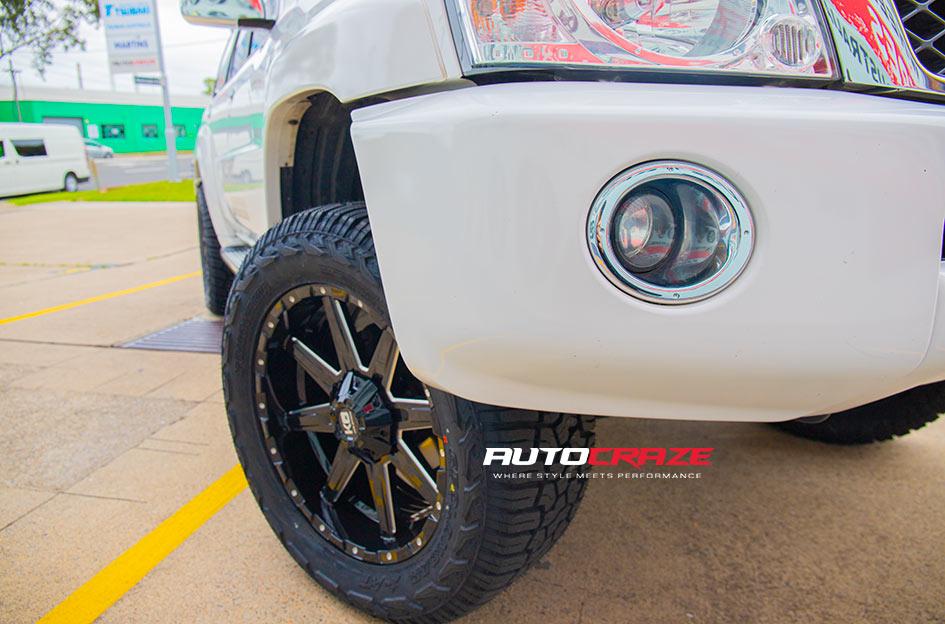 NISSAN PATROL BLADE OR MATTE BLACK 