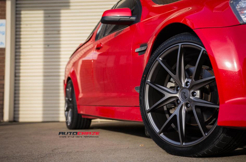 HOLDEN-COMMODORE-MISANO-MATTE-GUN-METAL