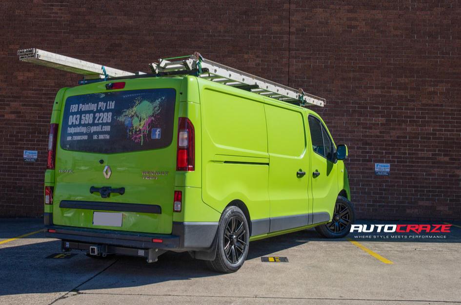 RENAULT TRAFIC ROK SATIN BLACK PIPED