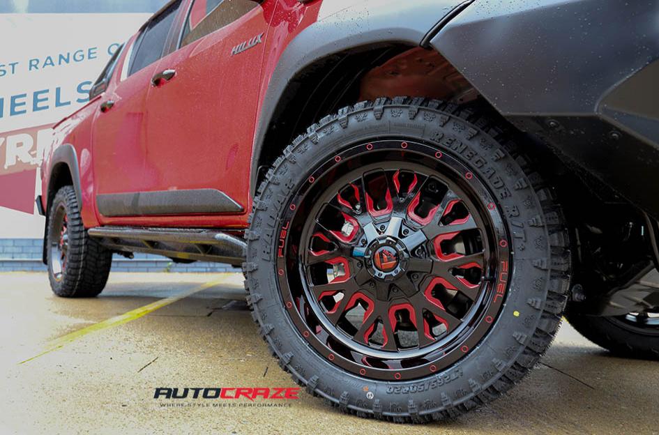 TOYOTA-HILUX-4WD-STROKE-GLOSS-BLACK-W-CANDY-RED