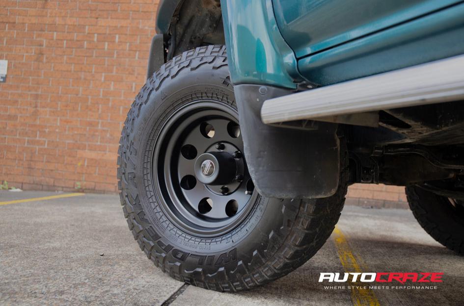 TOYOTA HILUX 4WD BAJA POLISHED