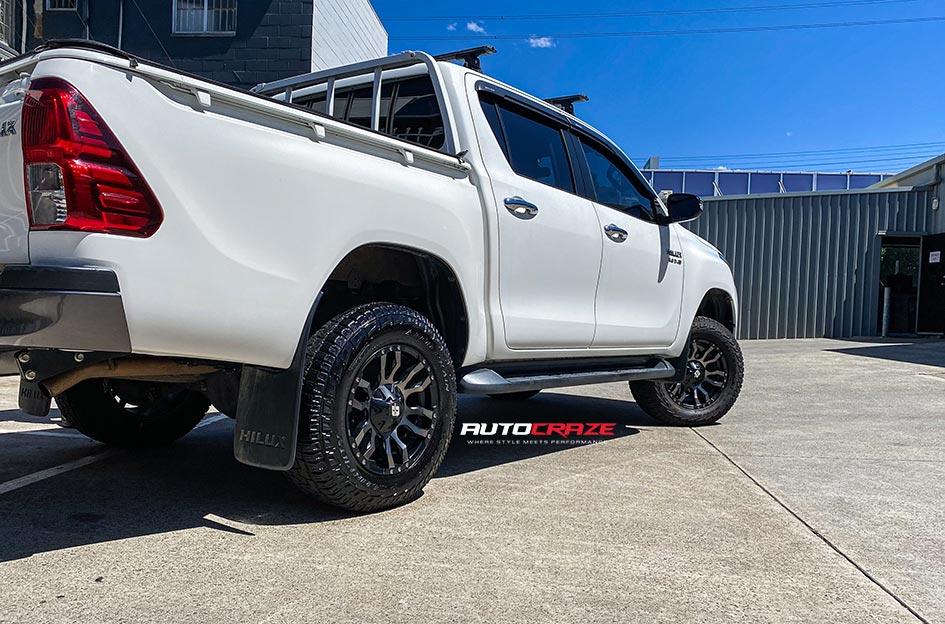 TOYOTA HILUX 4WD FLORIDA MACHINED FACE BLACK MATTE GREY TINT