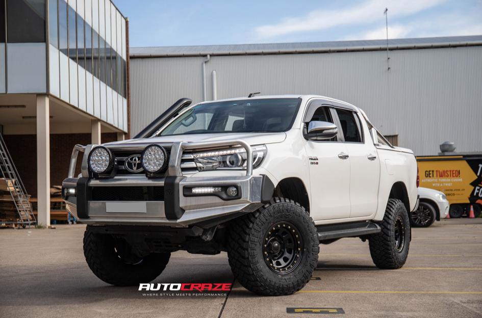 TOYOTA HILUX N80 4WD D LOCKER BLACK