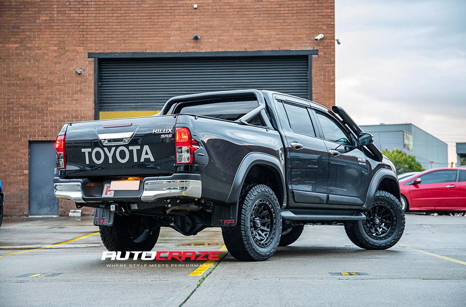 TOYOTA HILUX N80 4WD COVERT MATTE BLACK