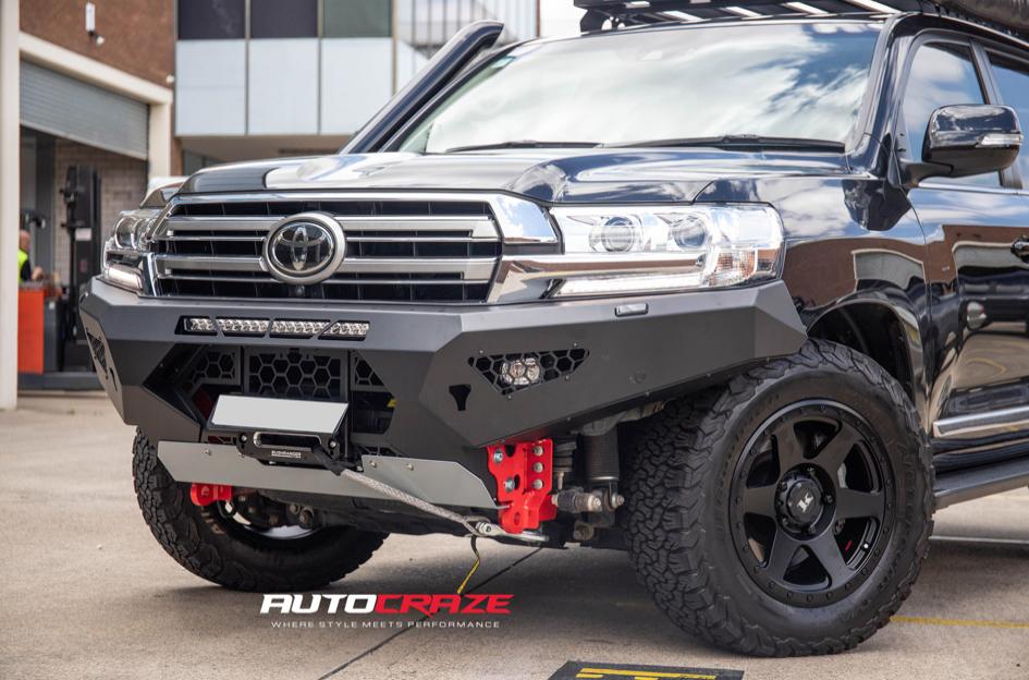 TOYOTA LANDCRUISER QUAKE SATIN BLACK