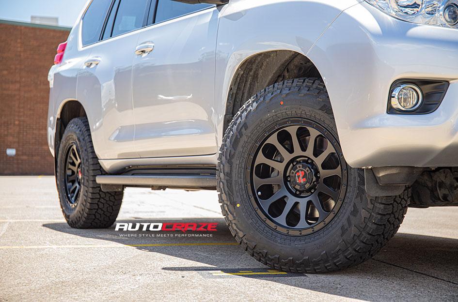 TOYOTA-PRADO-VICTIM-MATTE-BLACK