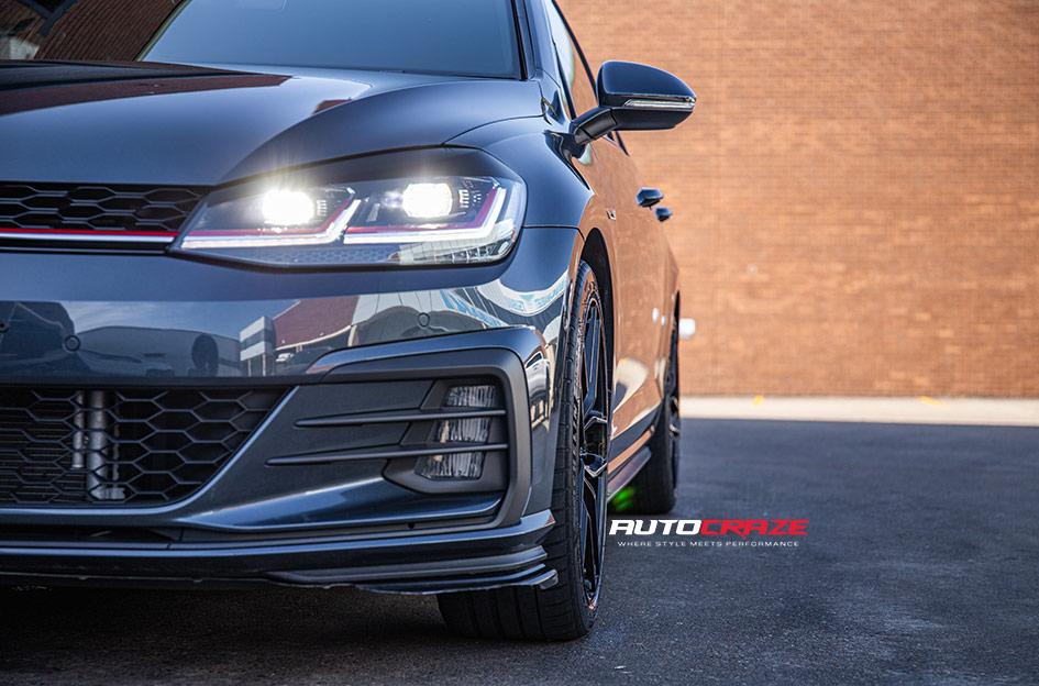 VOLKSWAGEN-GOLF-TARO-GLOSS-BLACK