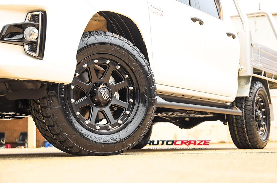 TOYOTA HILUX N80 4WD ADDICT MATTE BLACK