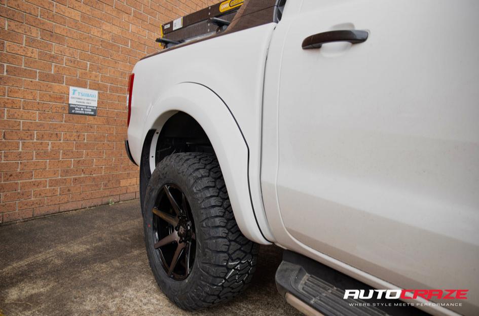 FORD RANGER AVALANCHE MATTE BLACK GREY FACE