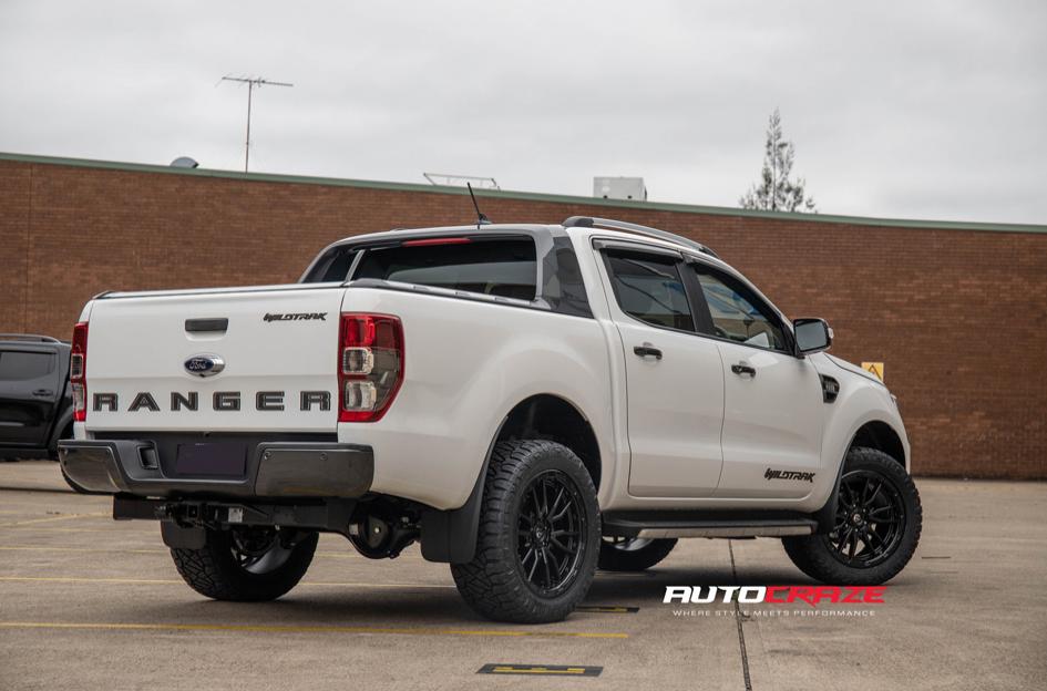 FORD RANGER REBEL MATTE BLACK