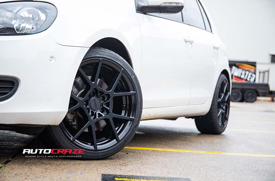 VOLKSWAGEN GOLF KPS MATTE BLACK