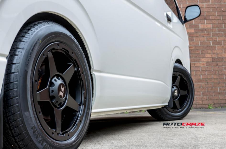 TOYOTA-HIACE-LEECH-SATIN-BLACK
