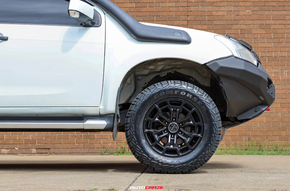 ISUZU D-MAX NOMAD N162 SATIN BLACK