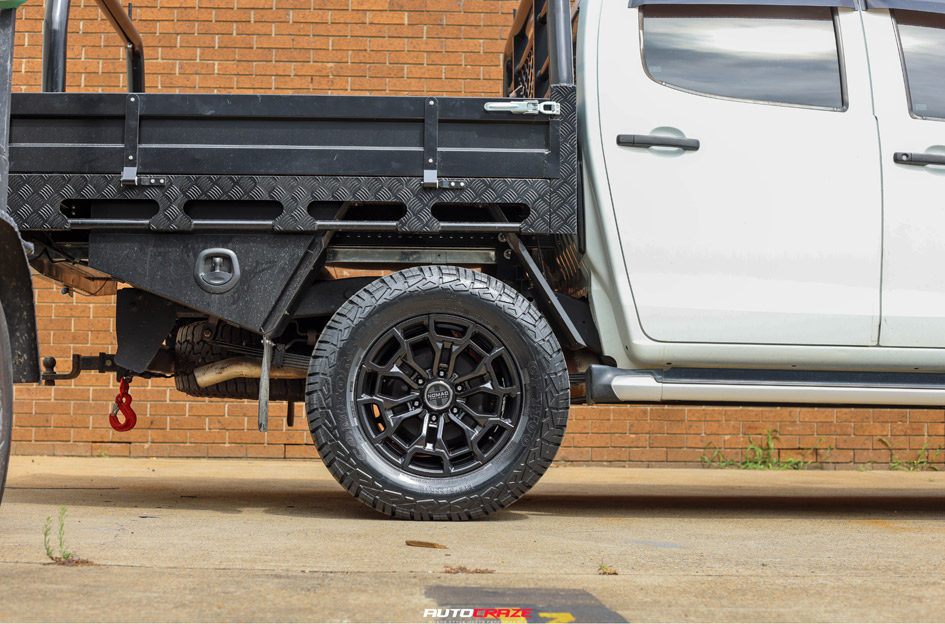 ISUZU D-MAX NOMAD N162 SATIN BLACK