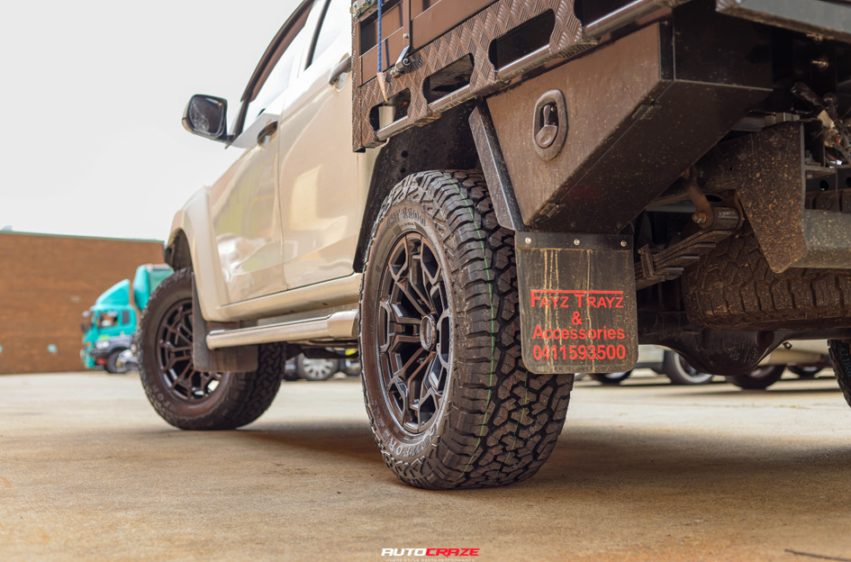 ISUZU D-MAX NOMAD N162 SATIN BLACK