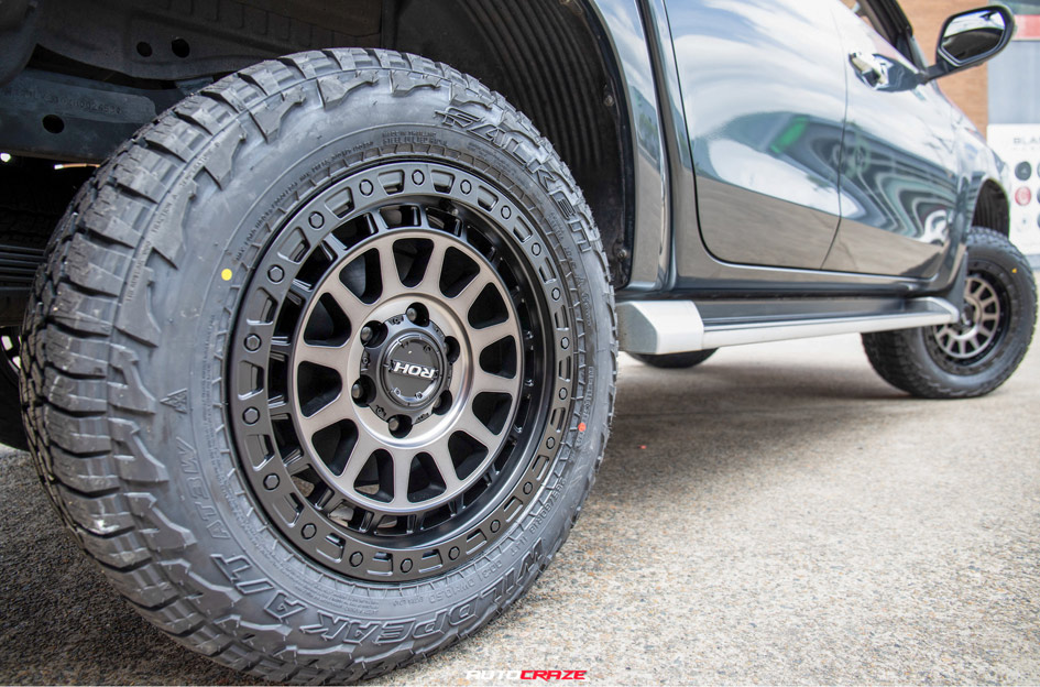 MITSUBISHI TRITON ROH ASSAULT MATT BLACK BLACK BOLTS AND GRAPHITE FACE