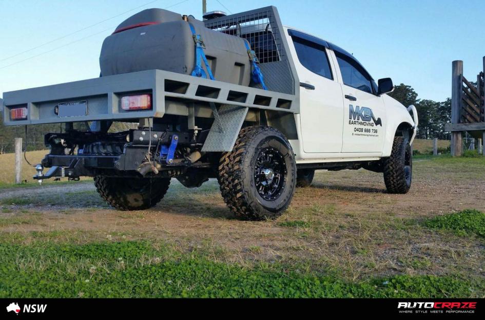 ISUZU DMAX HOSS XD GLOSS BLACK