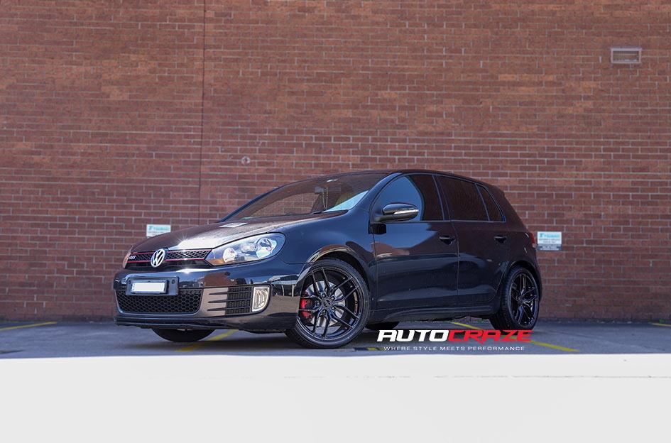 VOLKSWAGEN-GOLF-TARO-GLOSS-BLACK