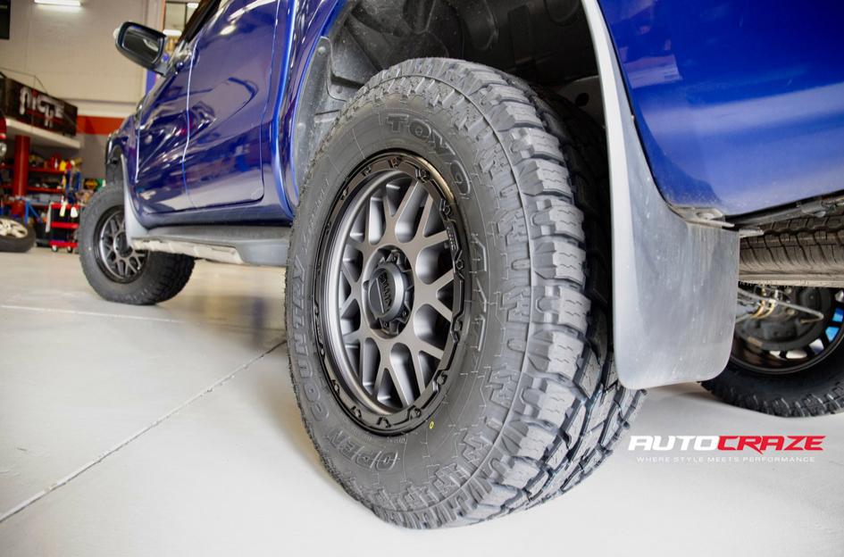 FORD RANGER GRENADE OR XD MATTE GREY MATTE BLACK LIP