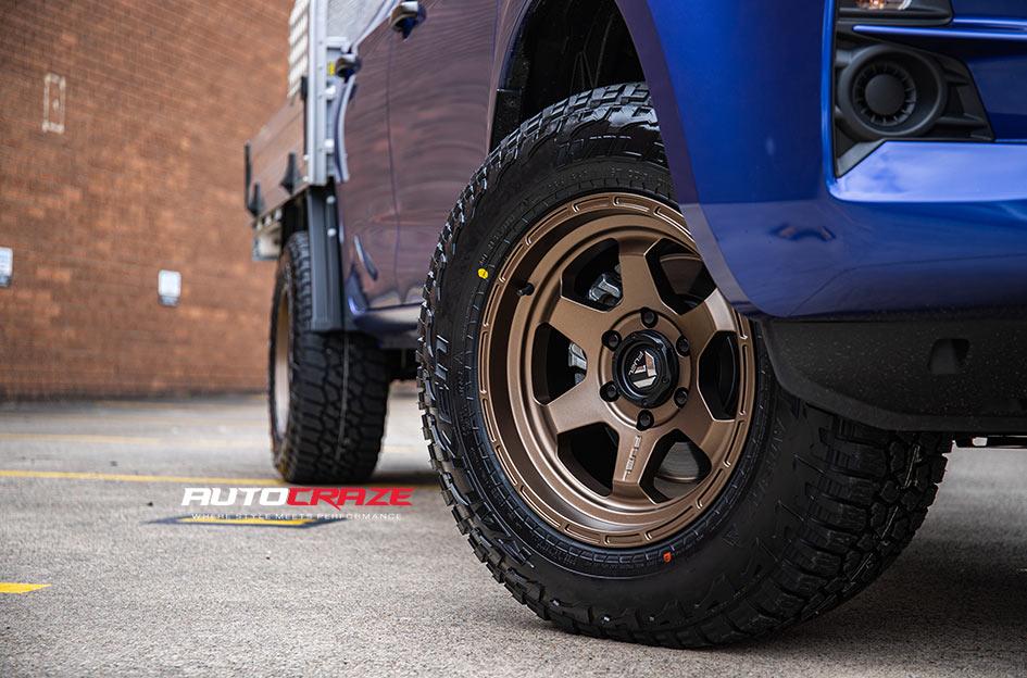 ISUZU DMAX SHOK BRONZE