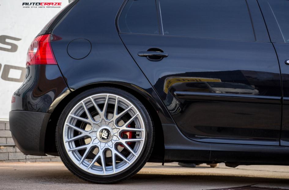 VOLKSWAGEN GOLF RSE SILVER