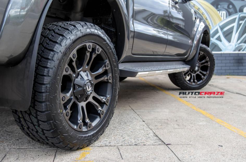 FORD-RANGER-VAPOR-BLACK-MACHINED-WITH-DARK-TINT