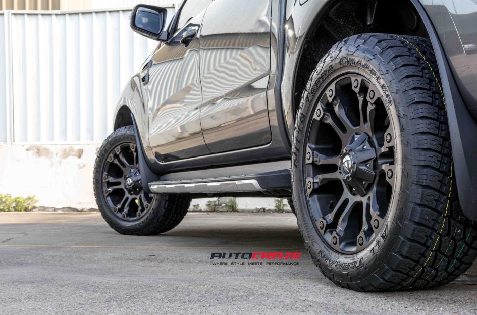 FORD-RANGER-VAPOR-BLACK-MACHINED-WITH-DARK-TINT