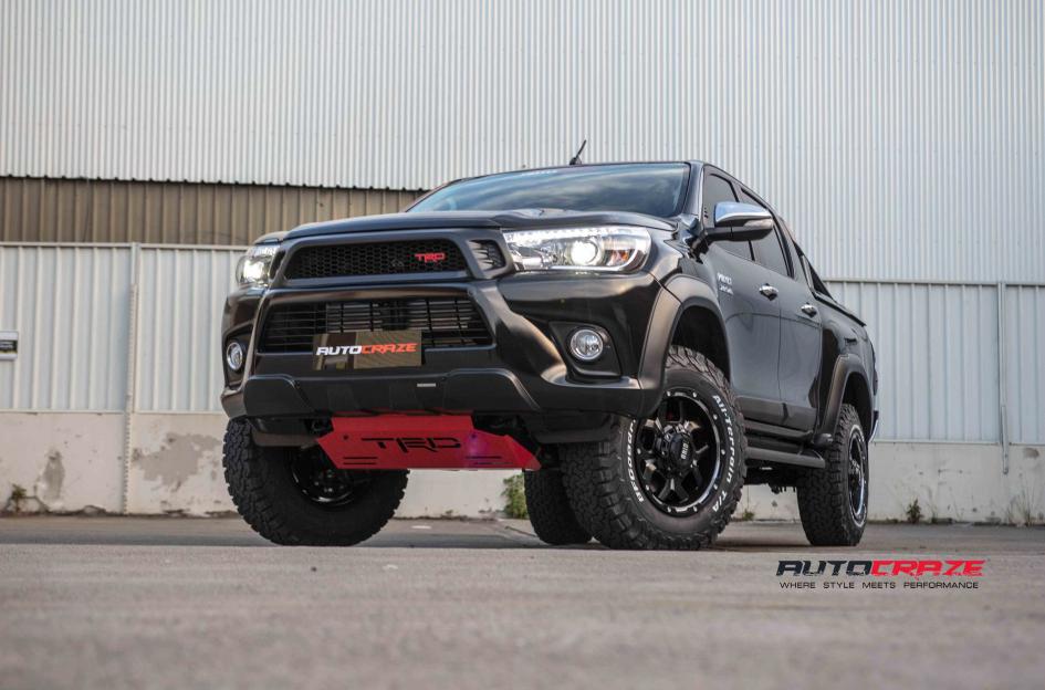 TOYOTA HILUX N80 4WD GD07 MATTE BLACK MILLED