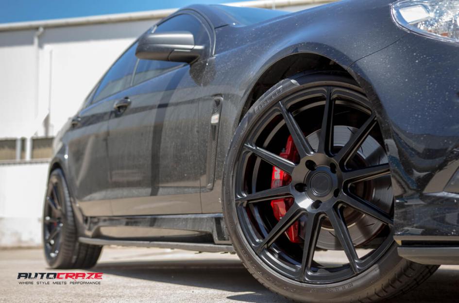 HOLDEN-COMMODORE-SF04-MATTE-BLACK
