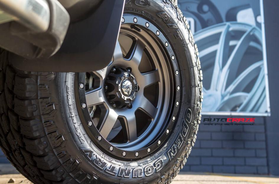 FORD-RANGER-TROPHY-MATTE-ANTHRACITE-WITH-BLACK-RING