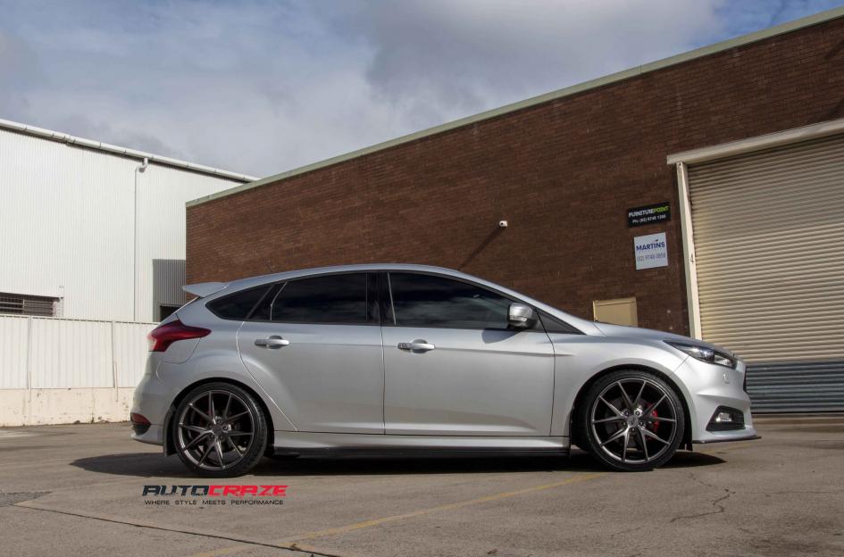 FORD FOCUS  5 STUD  MISANO MATTE GUN METAL