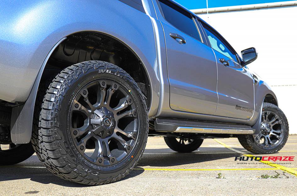 FORD-RANGER-VAPOR-BLACK-MACHINED-WITH-DARK-TINT