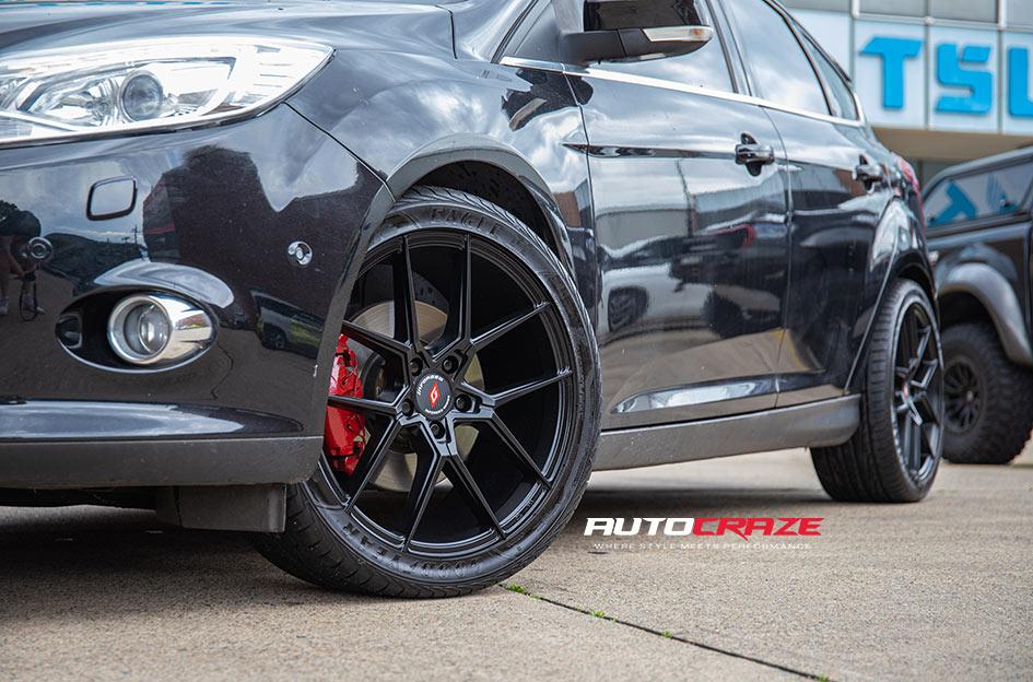 FORD FOCUS  5 STUD  IFG 39 BLACK
