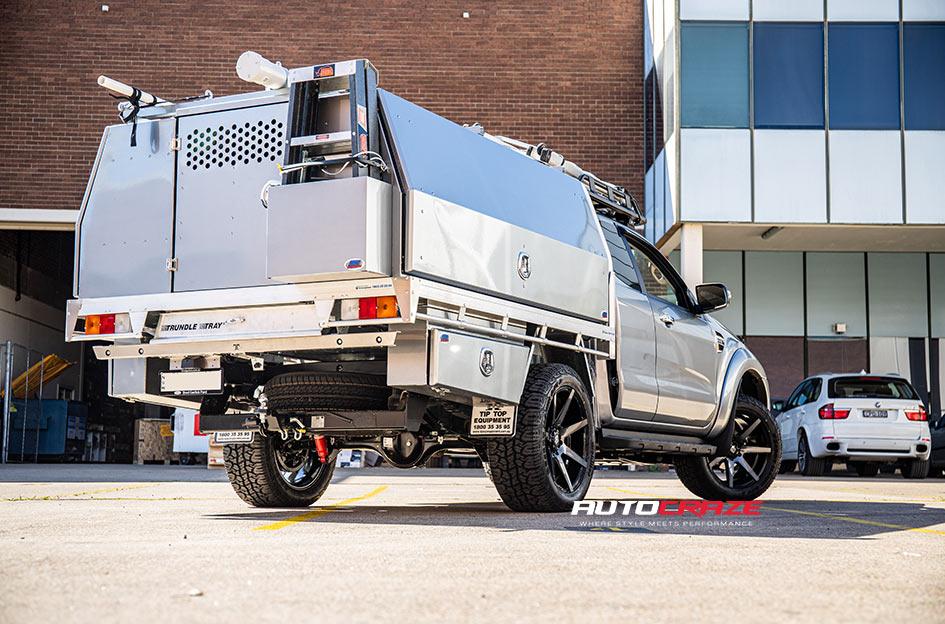 FORD RANGER AVALANCHE MATTE BLACK GREY FACE