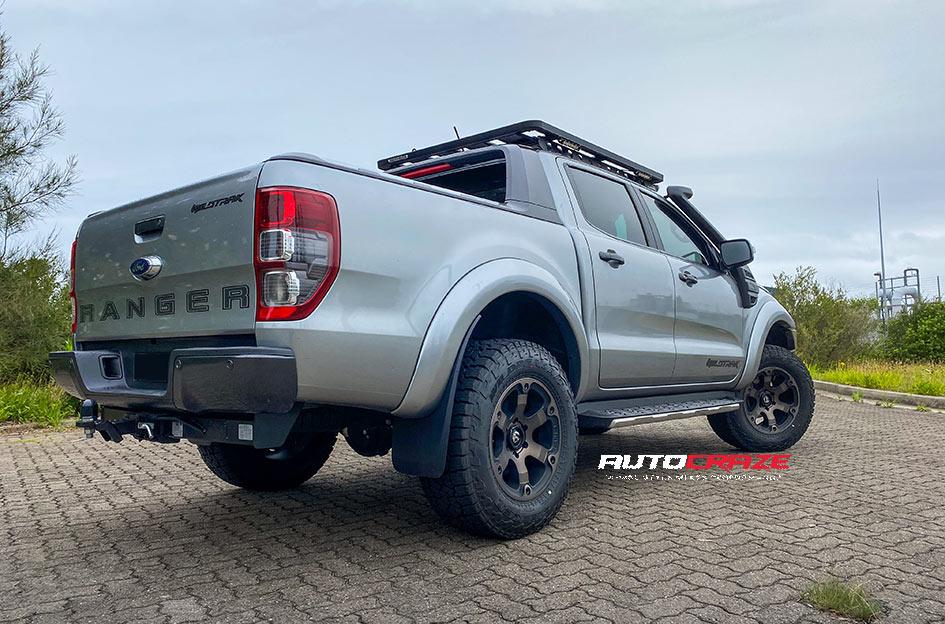 FORD RANGER BEAST BLACK MACHINED WITH DARK TINT