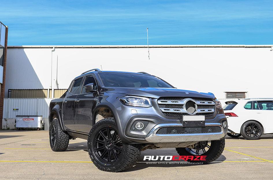 MERCEDES X CLASS CHANNEL MATTE BLACK